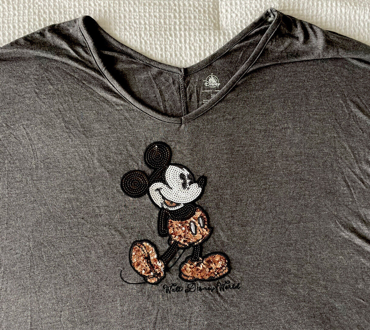 NWT Disney Womens 3XL 3X XXXL T-shirt Gray V-neck Crop Mickey Mouse Embroidered