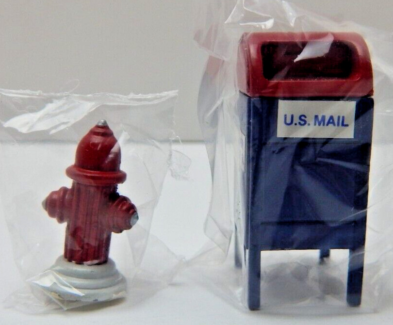 Dept 56 Heritage Village Collection Mail Box/Fire Hydrant BLUE #55174 w/Box