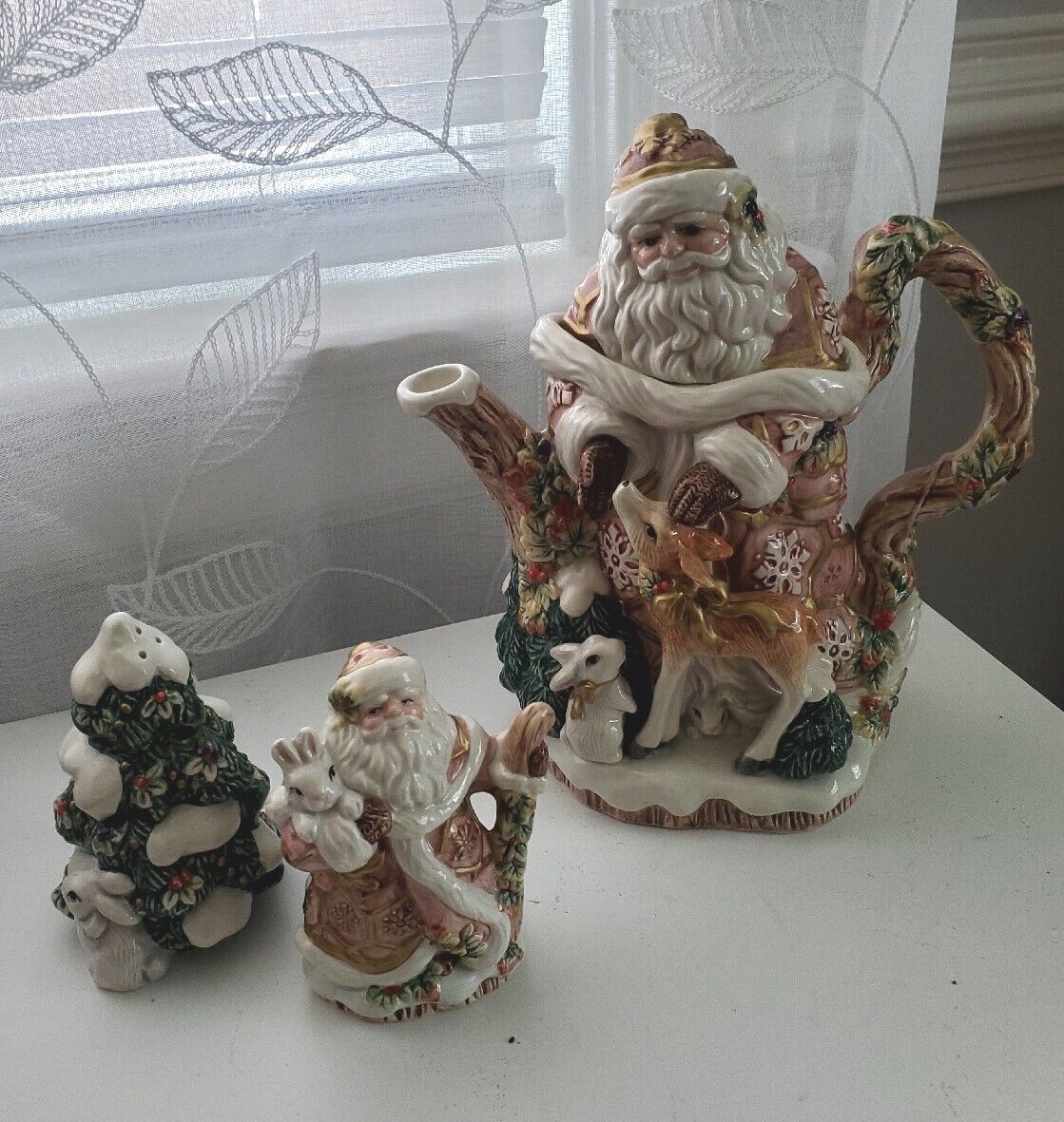 * Price Reduced*Vintage Fritz And Floyd Santa Teapot W/ Salt And Pepper Shakers