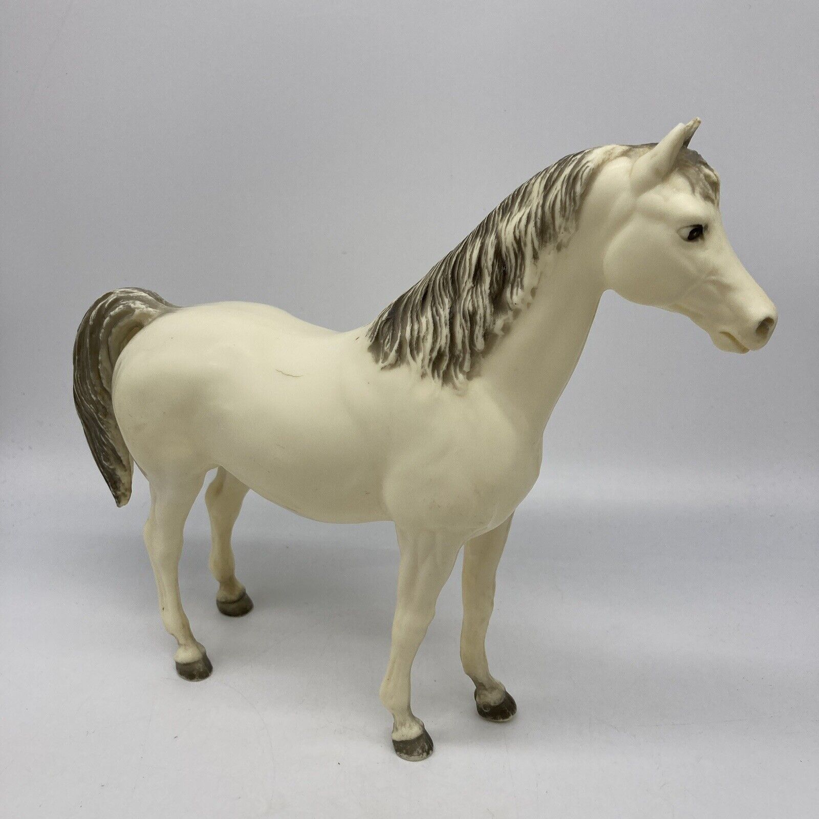 Breyer Horse Vintage Glossy White Alabaster Family Arabian Mare Cream