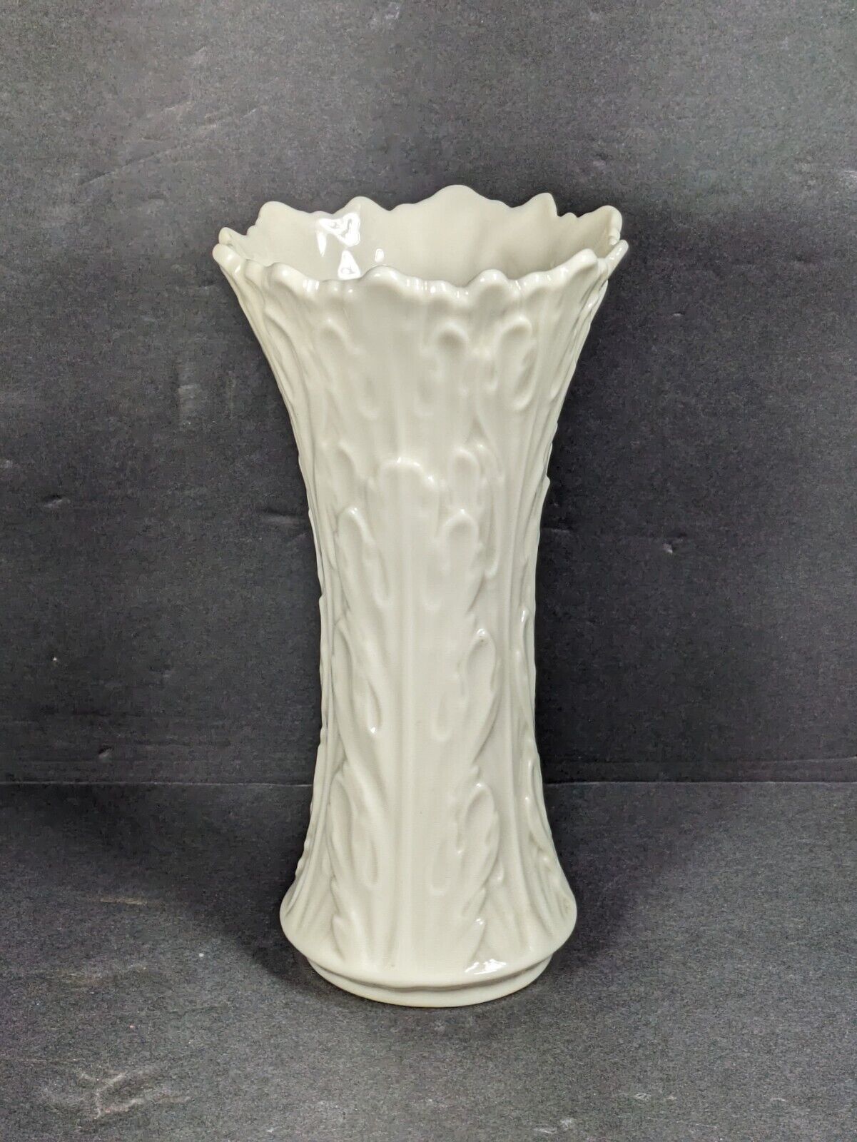 Vintage Lenox Vase The Woodland Collection  Ivory Porcelain 