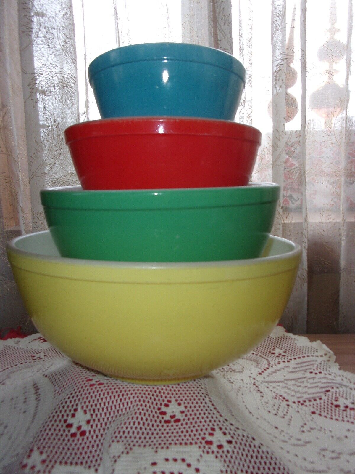 Pyrex primary bowls complete unnumbered vntg 40\'s yellow green red blue GUC RARE