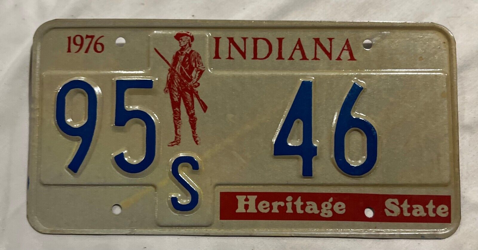 LICENSE PLATE  INDIANA  95 S 46 1976