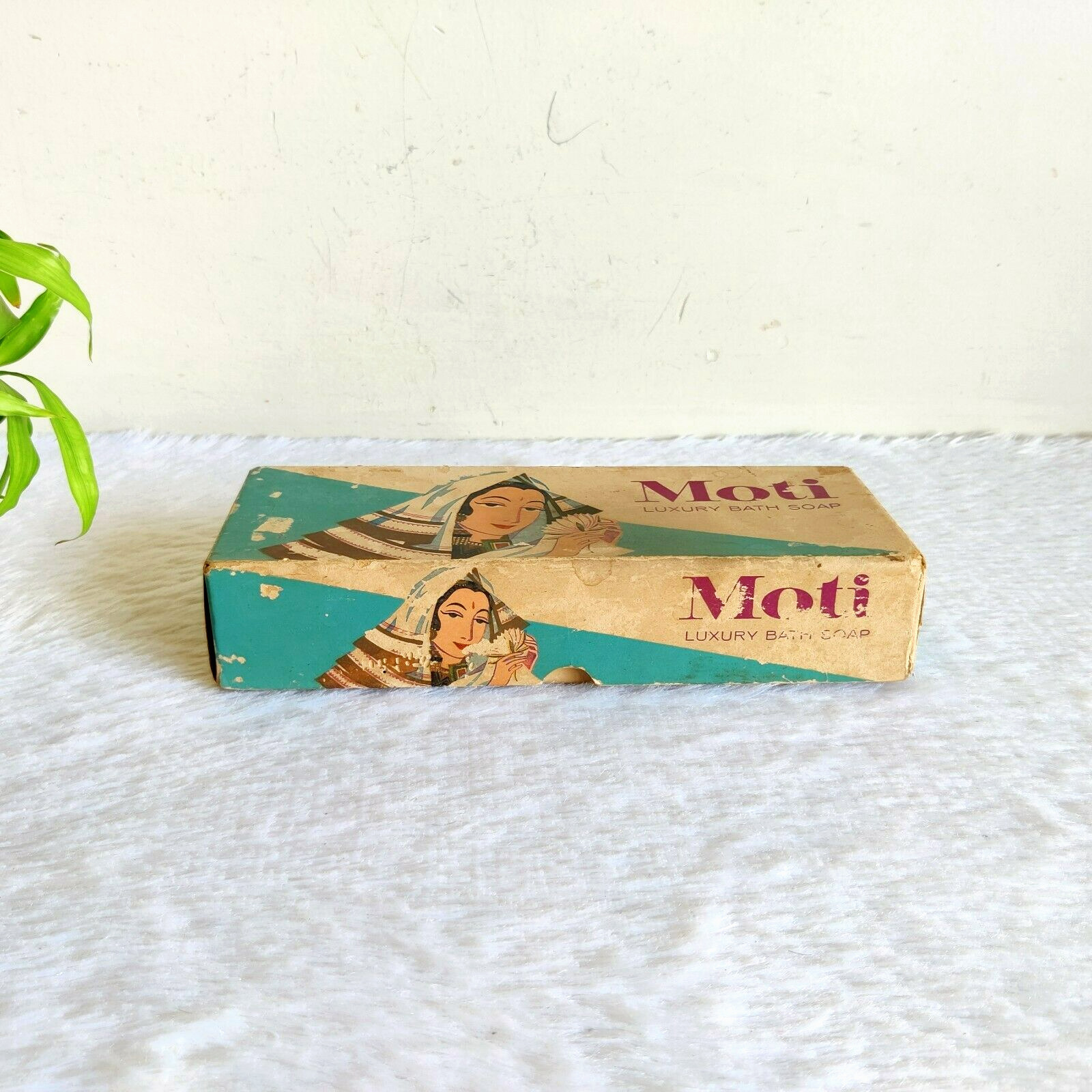 Vintage Tata Oil Mills Moti Luxuary Bath Soap Cardboard Box Tatapuram CB241