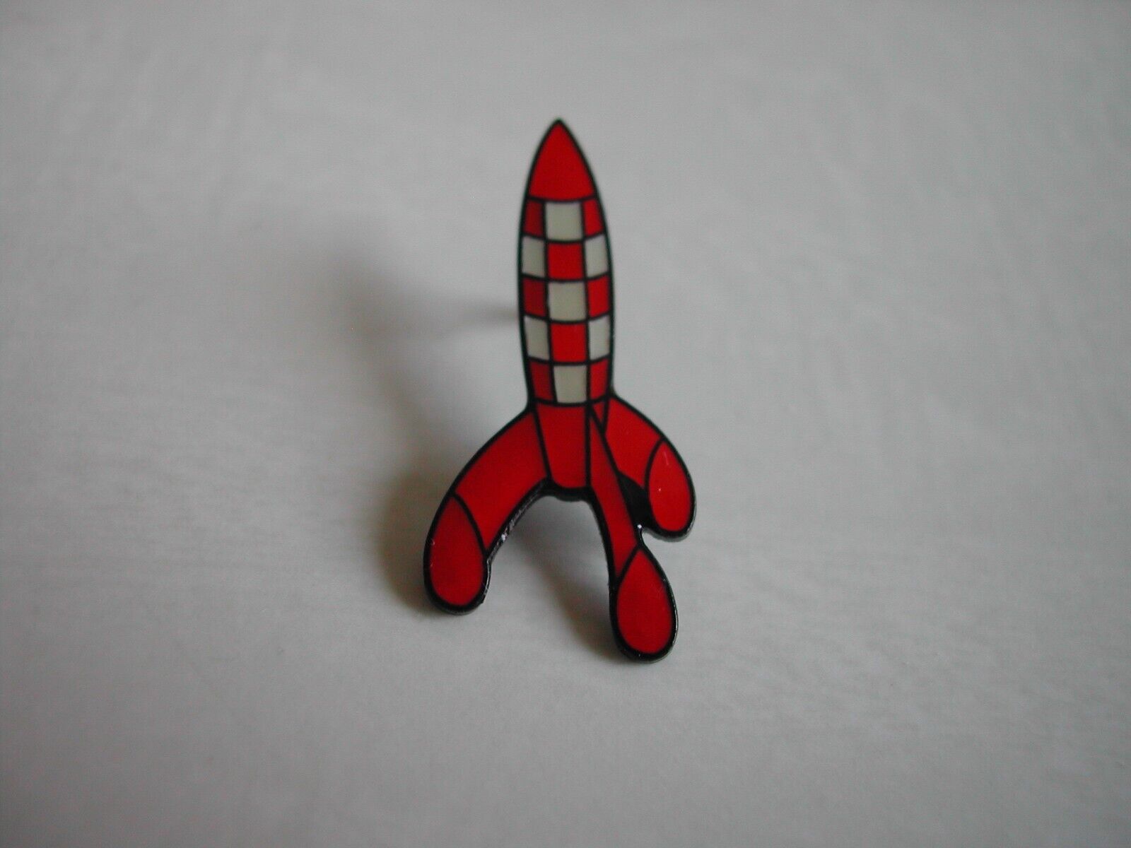 Pin\'s TINTIN On Walked on the Moon Rocket / Hergé ATLAS Moon Lens