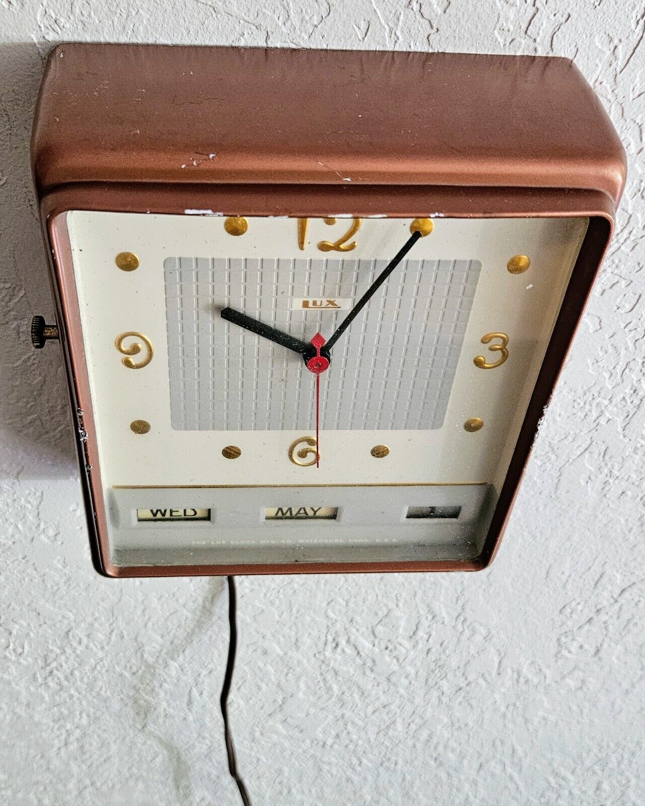 Vintage 1960s LUX Mid-Century Electric Calendar (Date Month) Wall Clock. WORKS