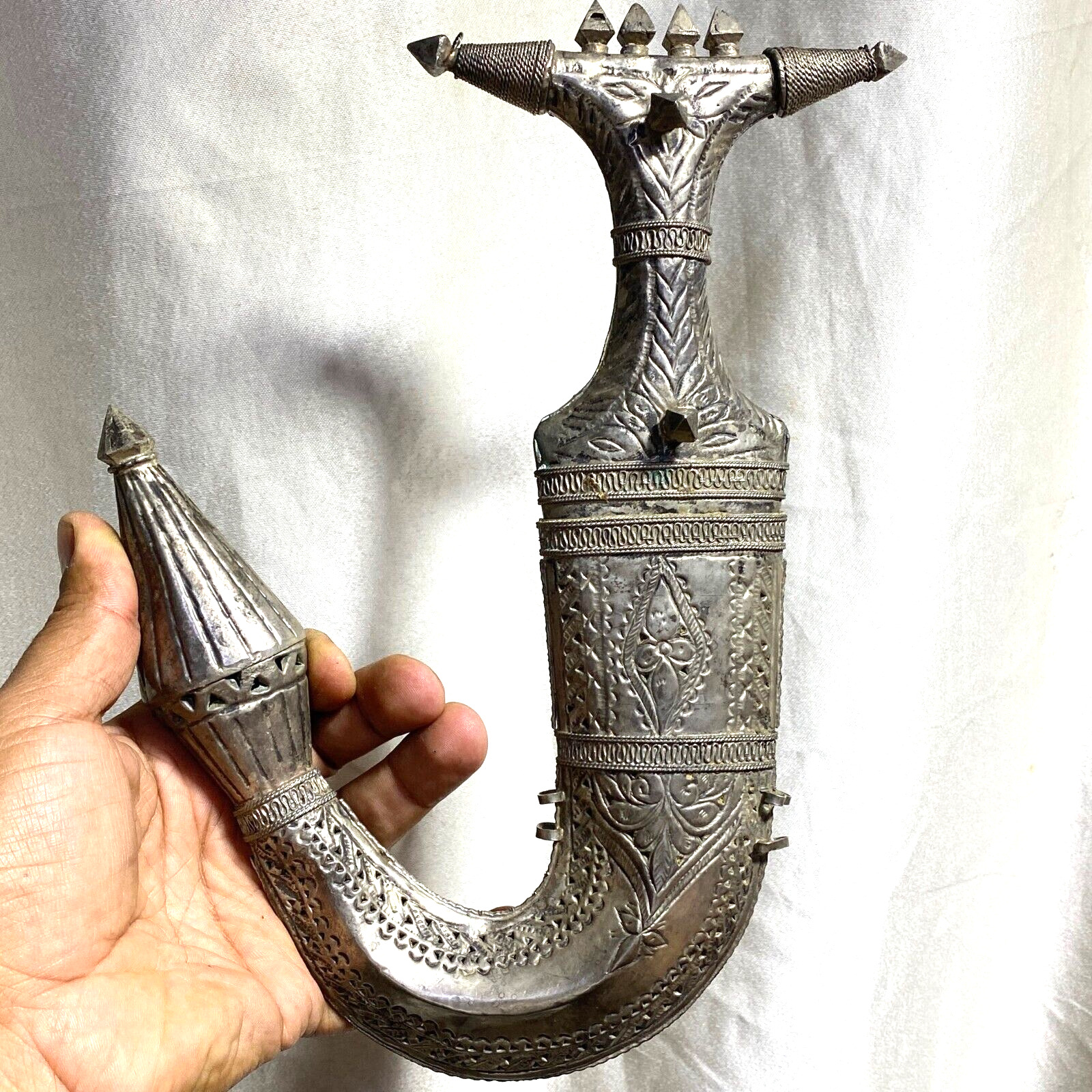 Antique dagger arabic yemen khanjar jambiya oman metal dagger جنبية يماني خنجر
