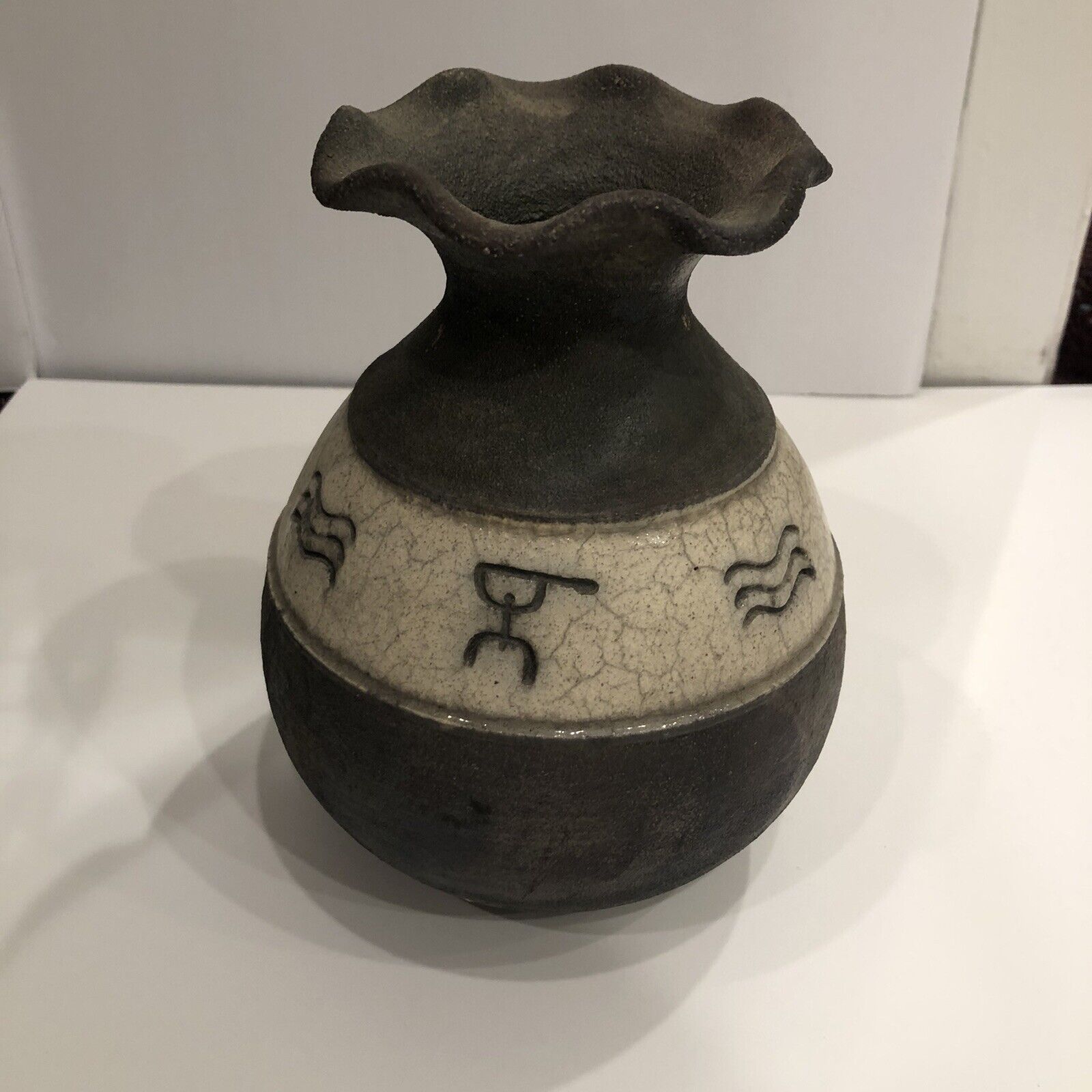 Raku Christopher Matti Volcanic Art pottery vase 7” Hawaiian petroglyph pottery