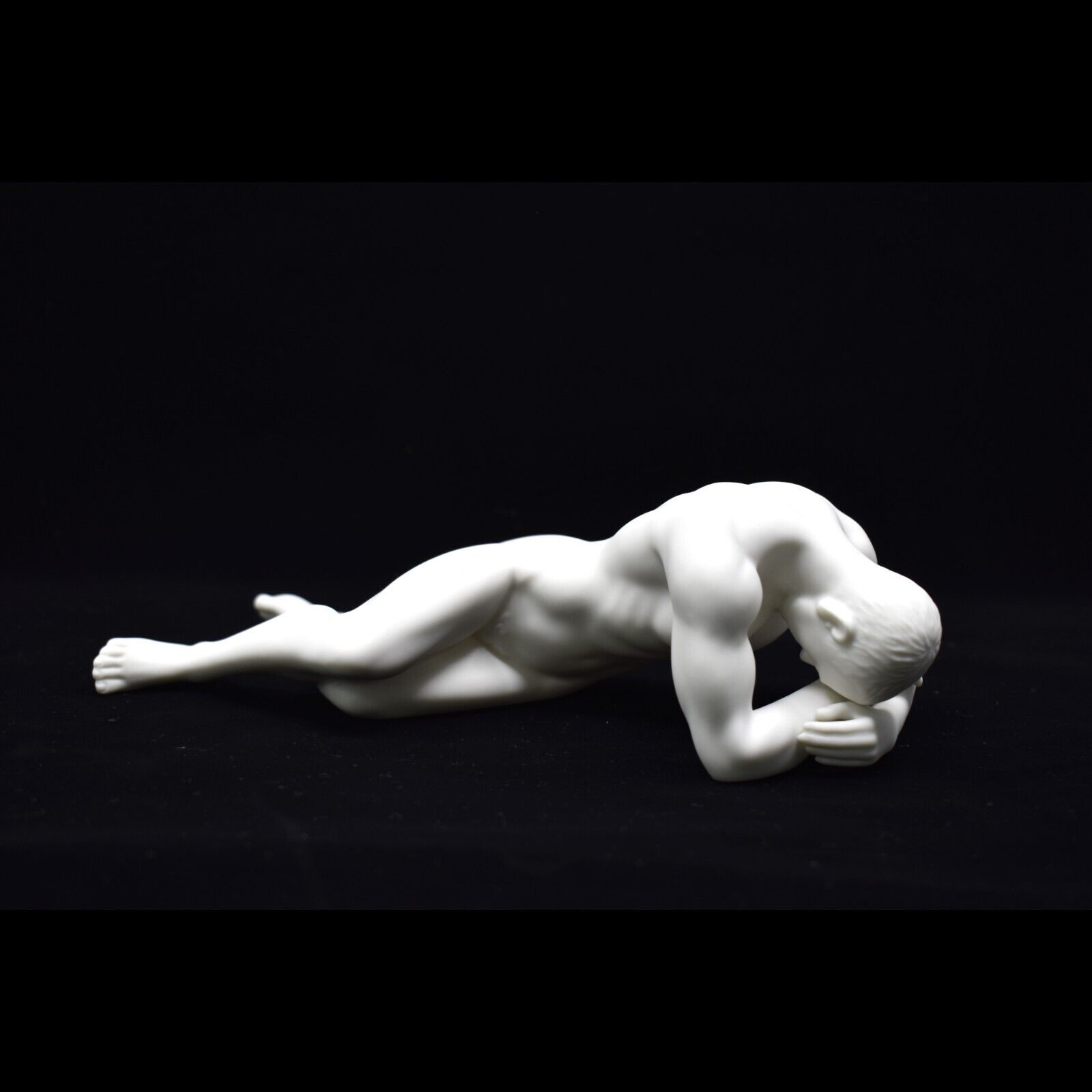 Nude Male Porcelain Sculpture 21,5cm ,Fine matt