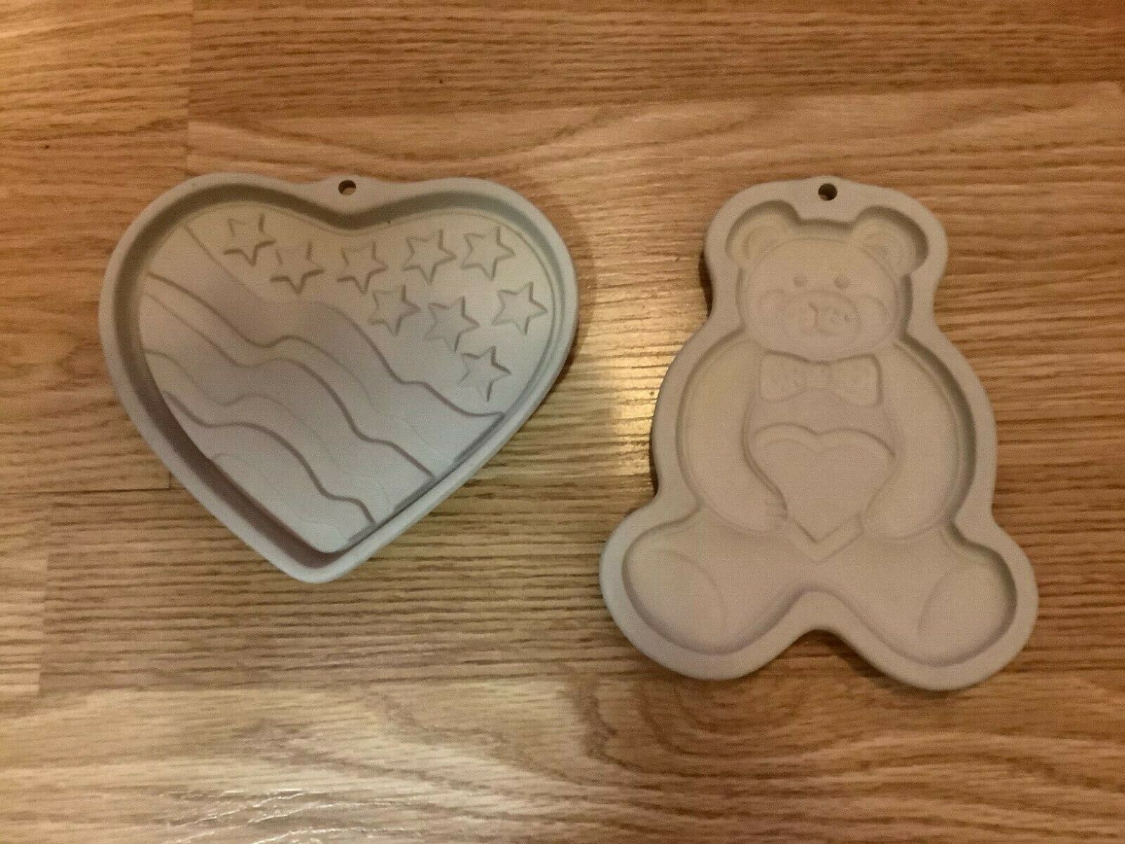 The Pampered Chef Cookie Molds, Teddy Bear & Patriotic Heart, Final Edition