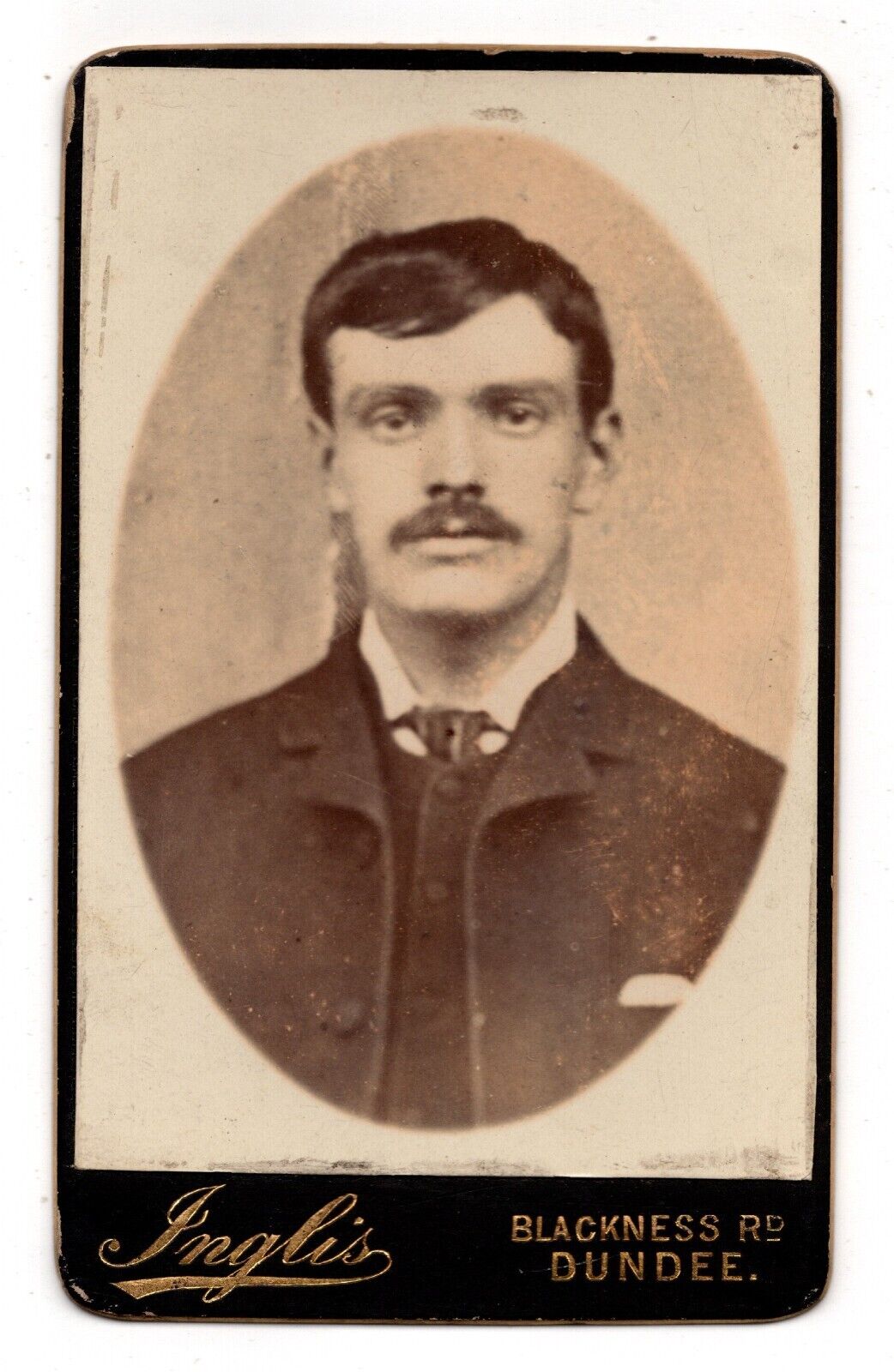 ANTIQUE CDV CIRCA 1880s INGLIS HANDSOME MAN WITH MUSTACHE DUNDEE SCOTLAND