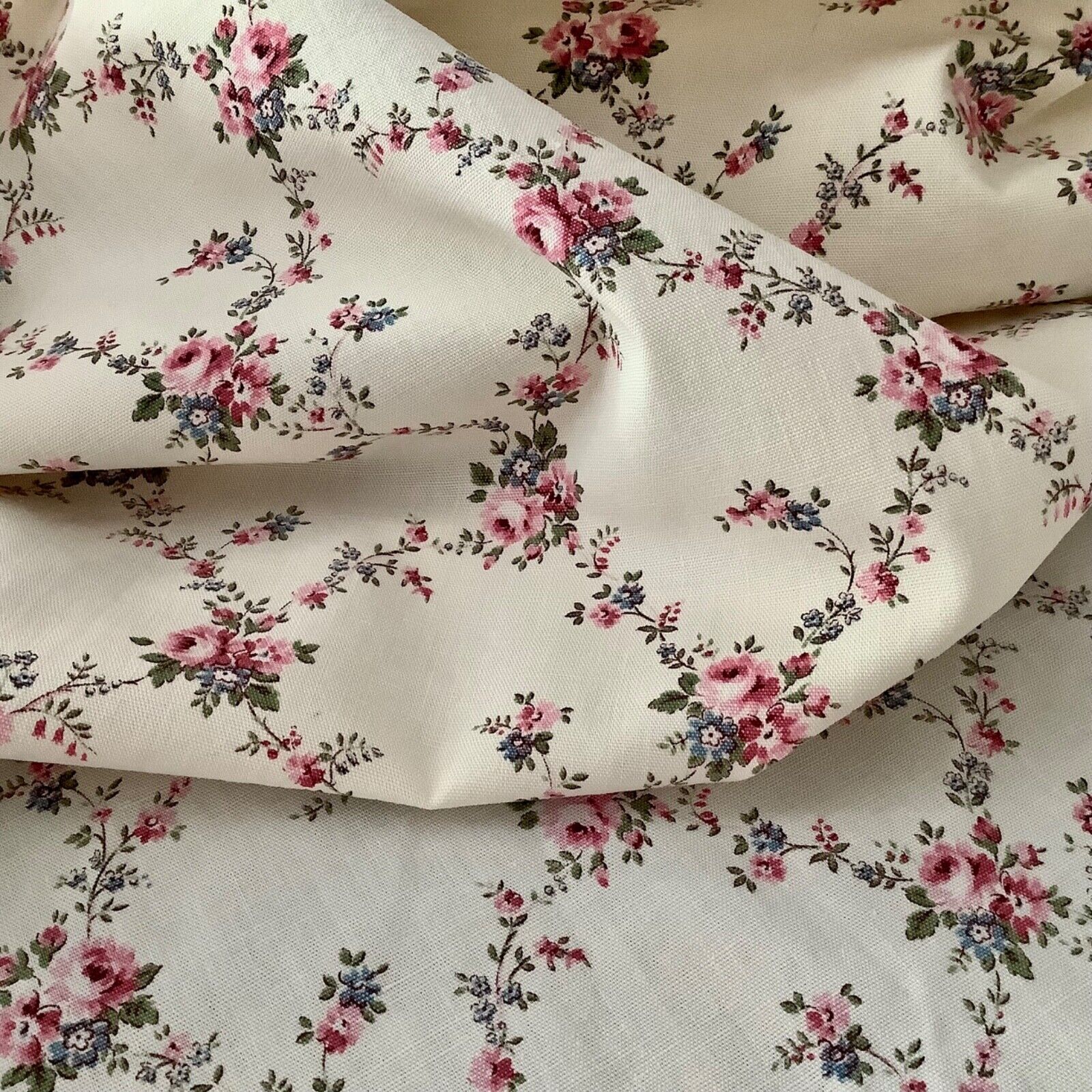 Vintage French Romanex Grand Teint Cotton Fabric Floral Rose  52\