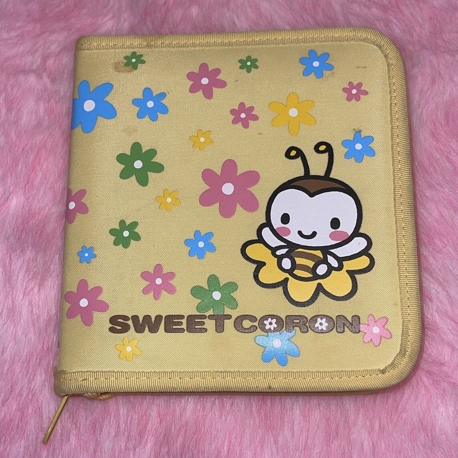 Vintage y2k 2001 hello kitty Sanrio sweet coron cd disk case sweetcoron bee