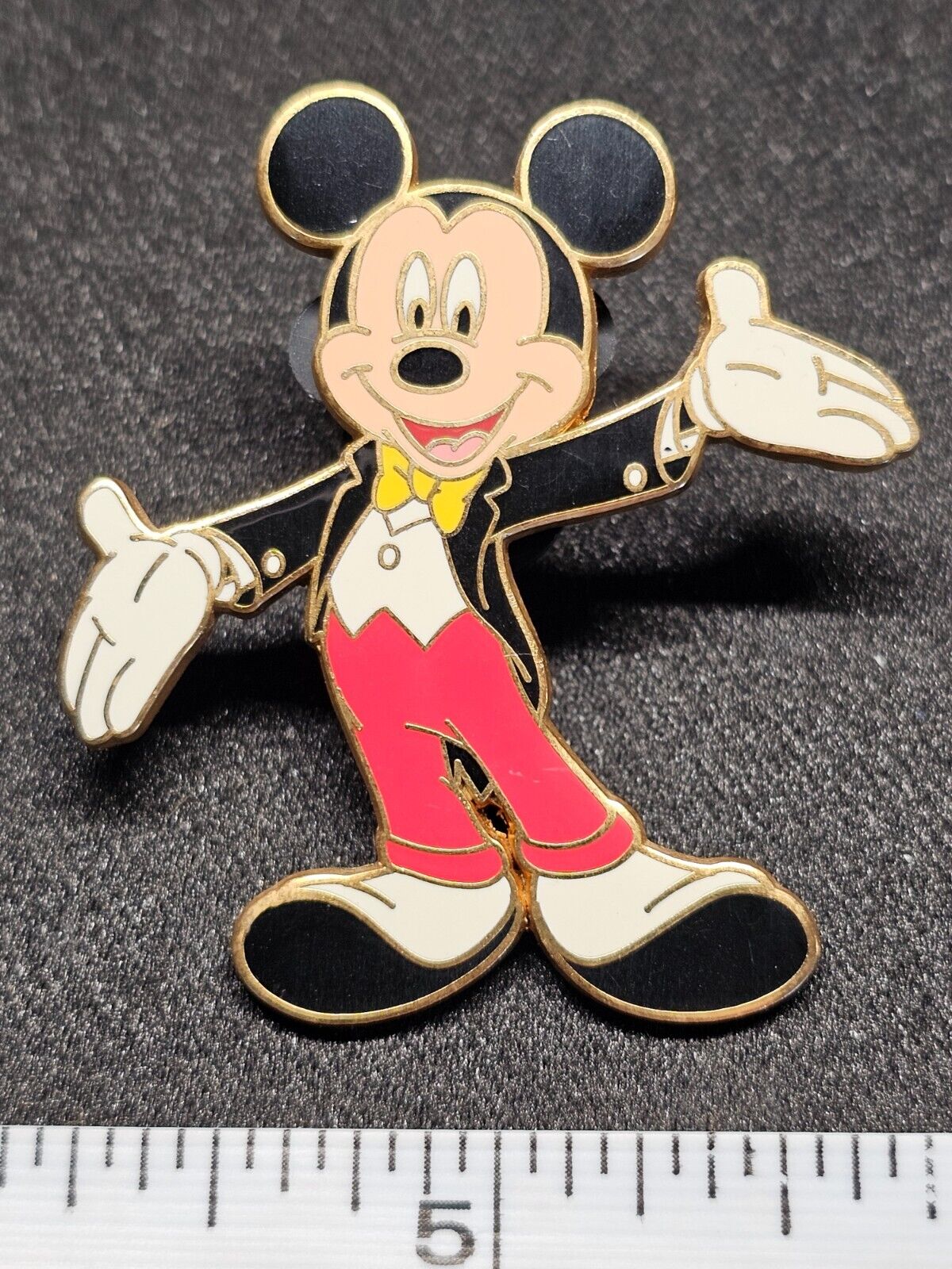Disney 2008 Collectible Trading Pin Mickey Mouse