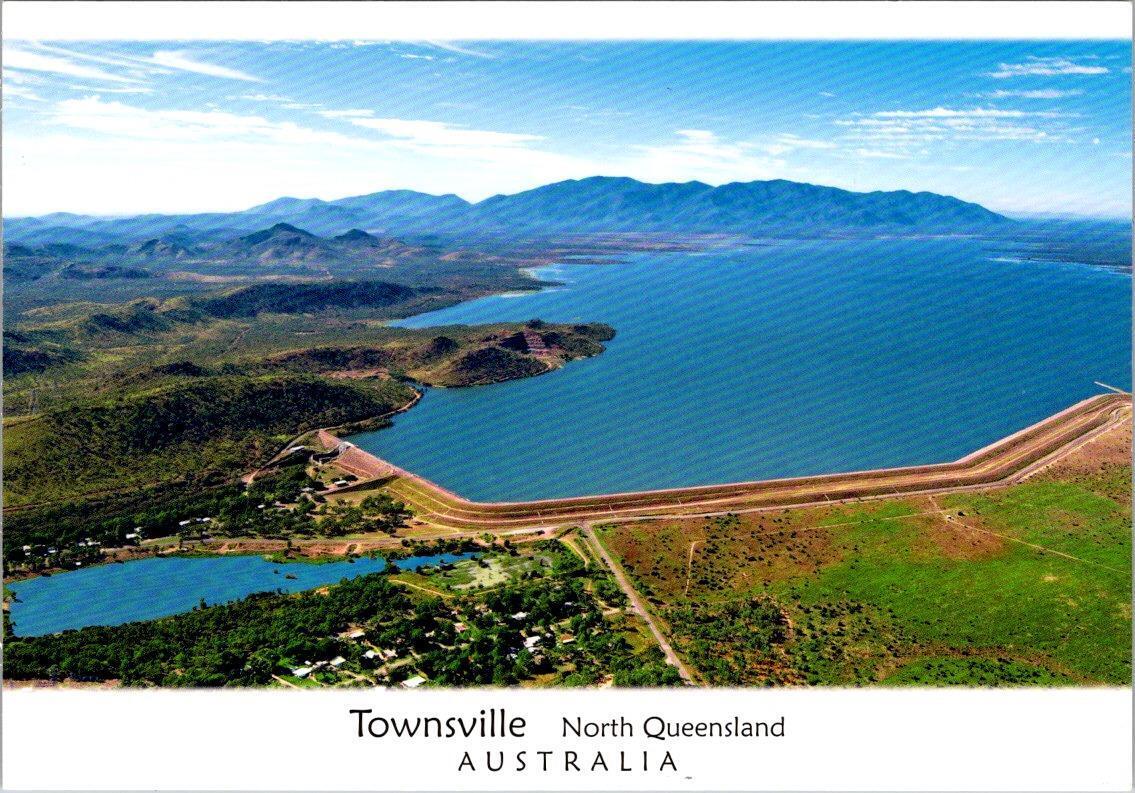 Townsville, North Queensland Australia   AERIAL VIEW   4X6 Continental Postcard