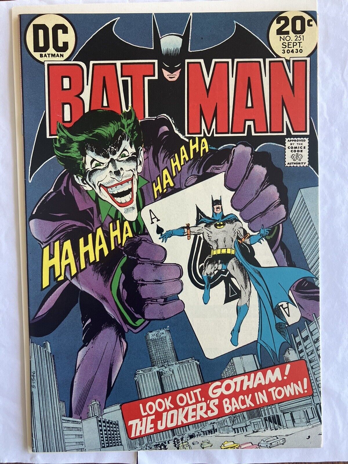 Batman 251 NM White Pages 