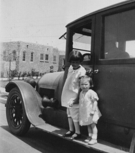 4M Photograph 1927 Girls Sisters Old Car Portrait 