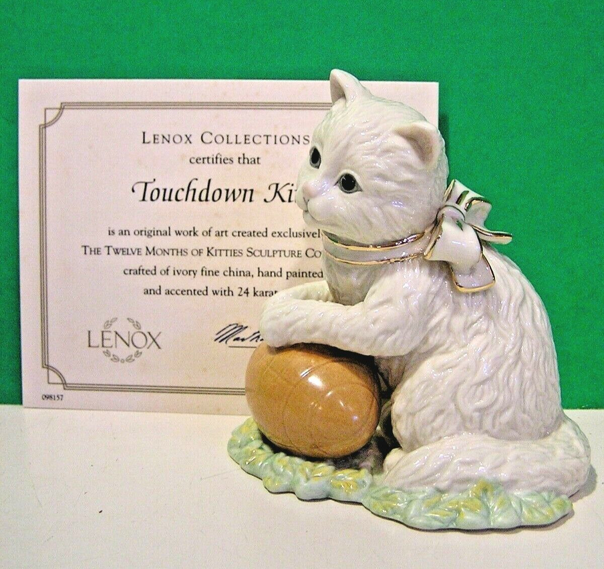 LENOX TOUCHDOWN KITTY Cat Football sculpture Superbowl Kitten NEW in BOX withCOA