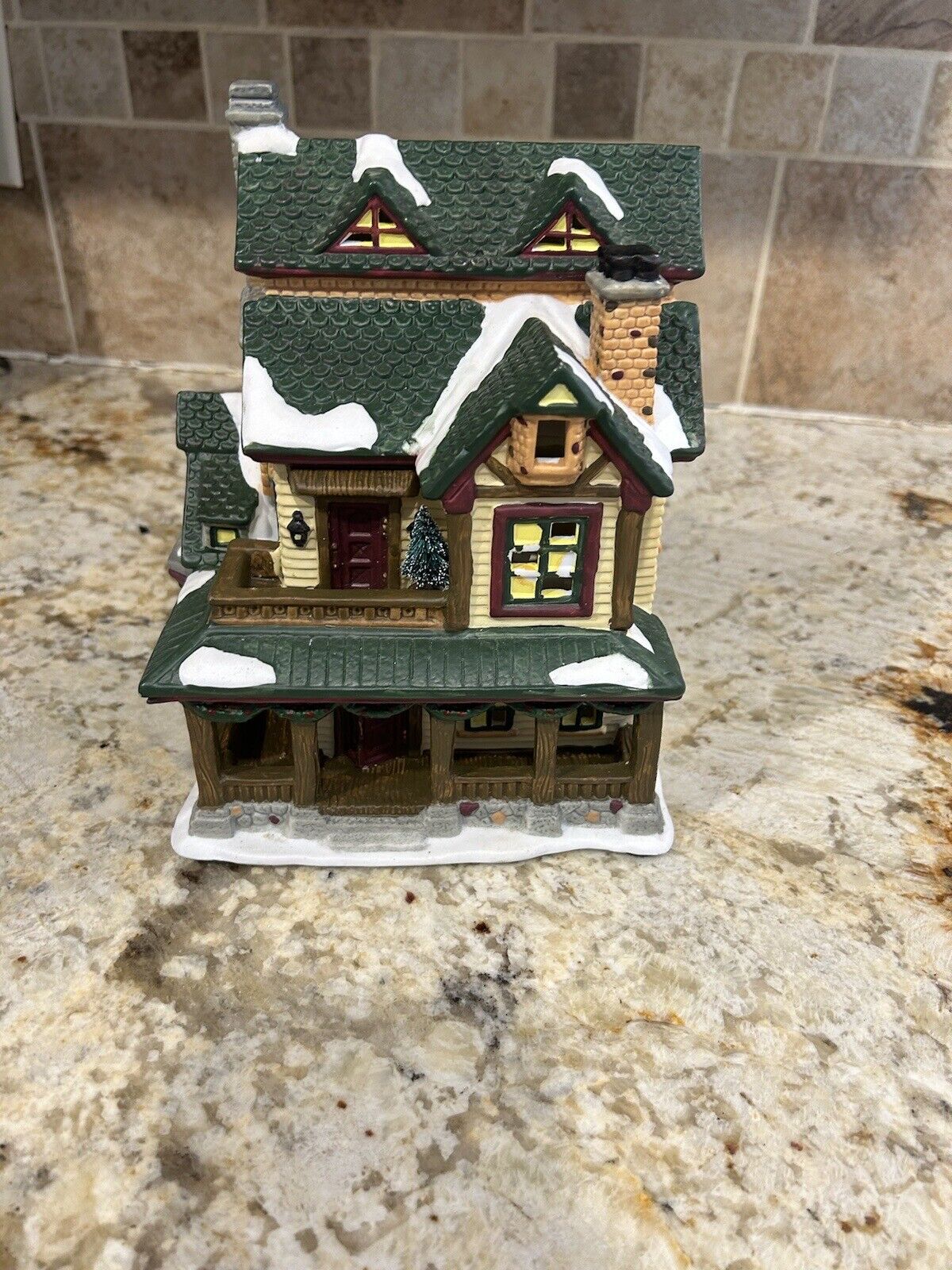 St Nicholas Square Christmas Village Collection Hubbard House 1998 Retired