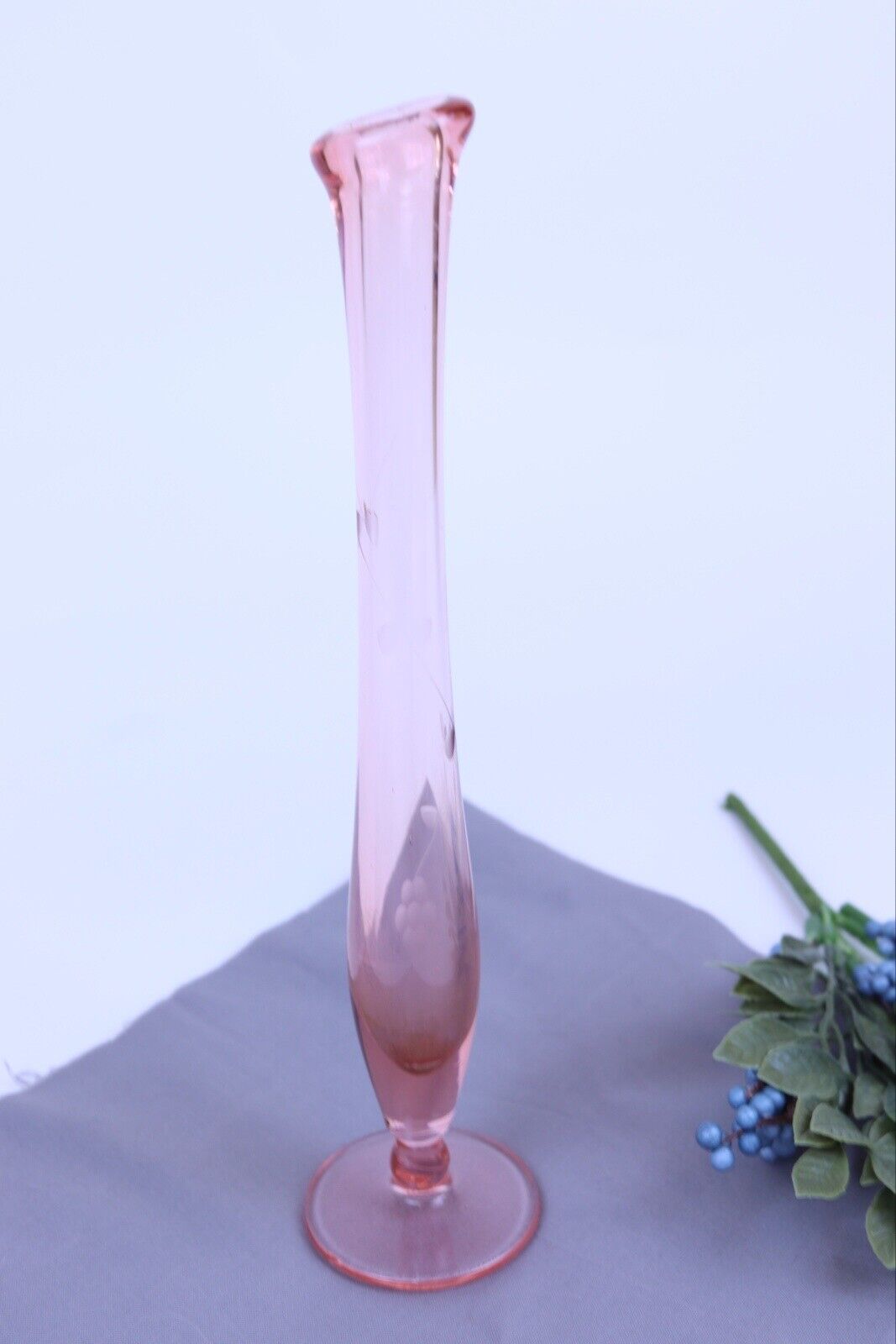 Vintage Pink Depression Art Glass Etched Swung Bud Vase