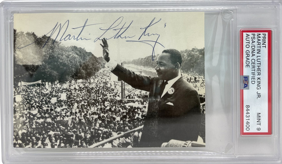Martin Luther King Jr. Signed Photo PSA/DNA Certified Auto Grade Mint 9
