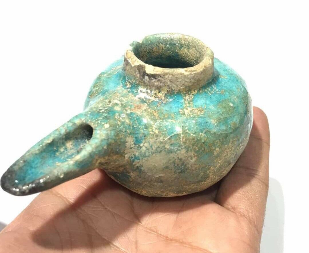 Blue Potery Islamic Civiliztion Antique Blue Pathna Ground Diging Clay Oil Lamp