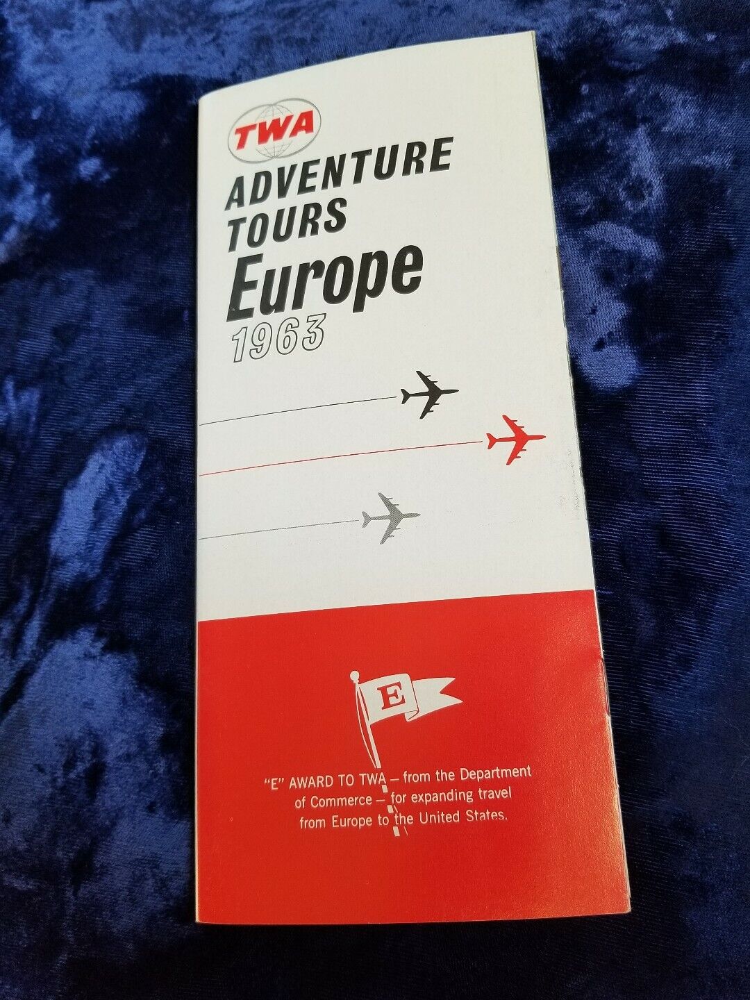 Vintage TWA  ADVENTURE Tours Europe 1963 Red & Wht Cover #4-5276
