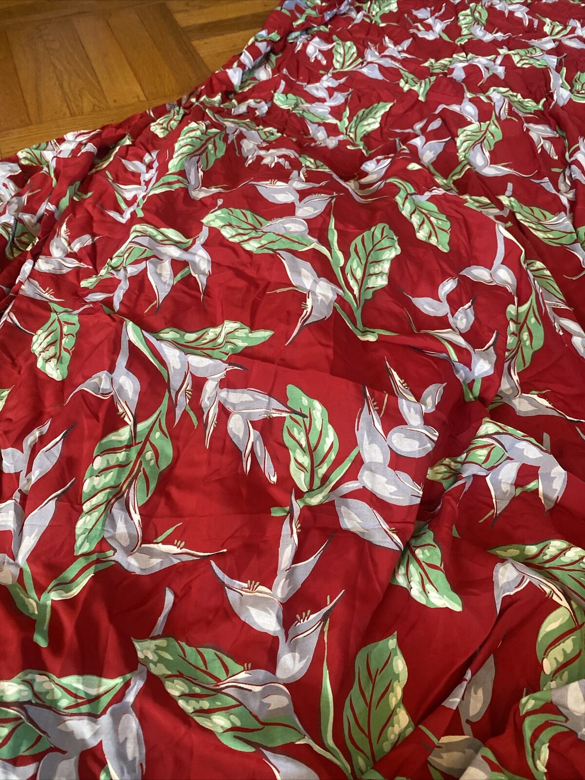 Amazing RARE 40s/50s Vintage Hawaiian Rayon Fabric Red tropical 7+ Yards