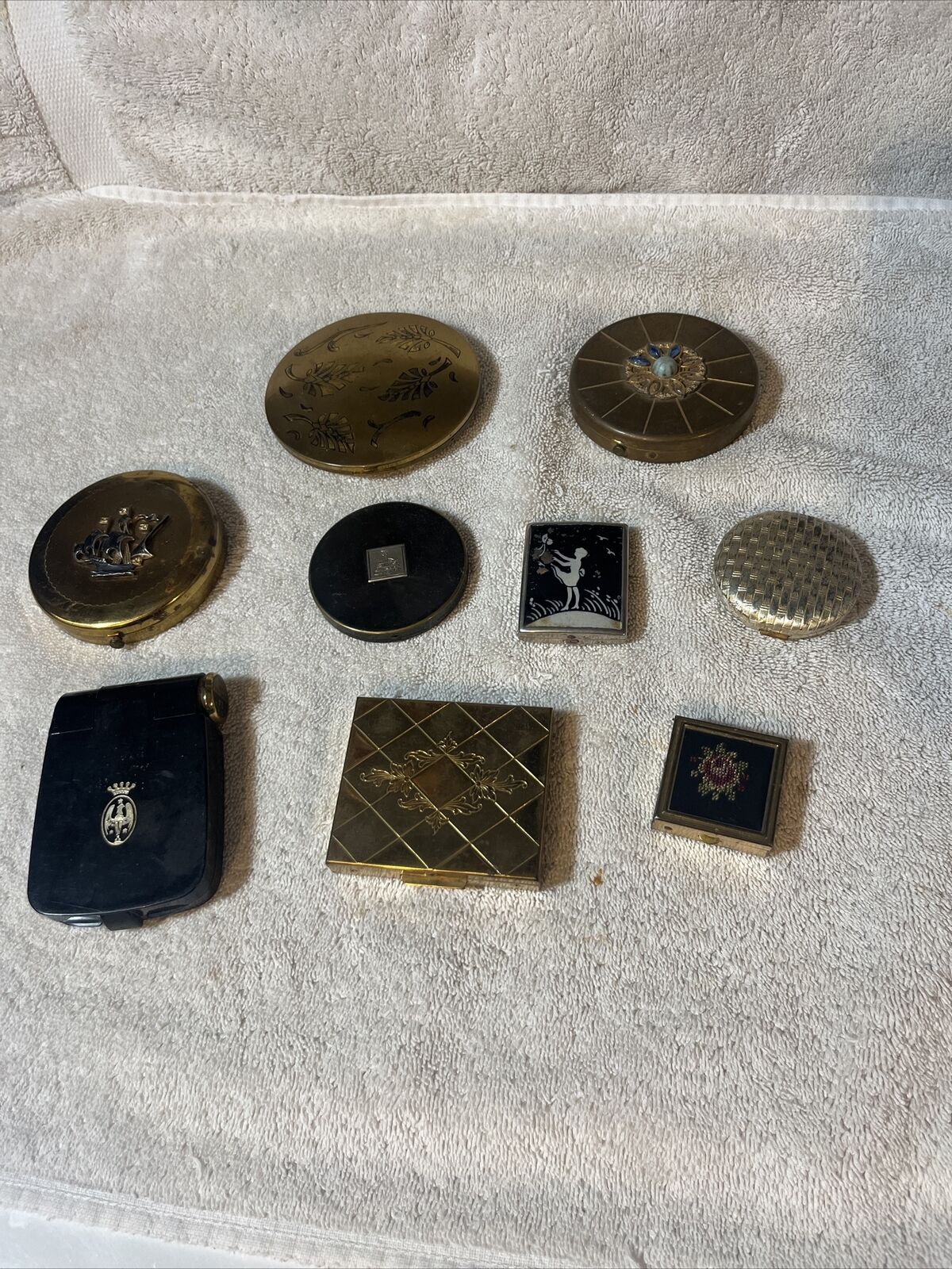 9 Pc Lot Antique / Vintage Compacts Trinket /pill Boxes Round Square Deco