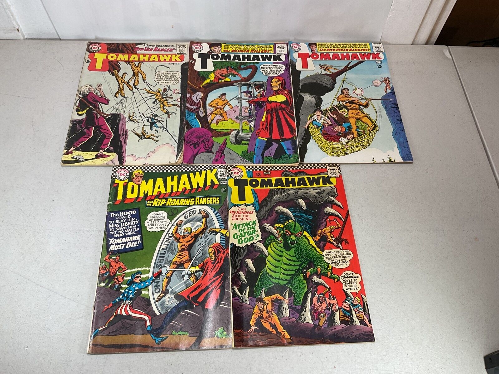 5 DC Comics Tomahawk #94, 96, 99, 105, 110 VG Lot