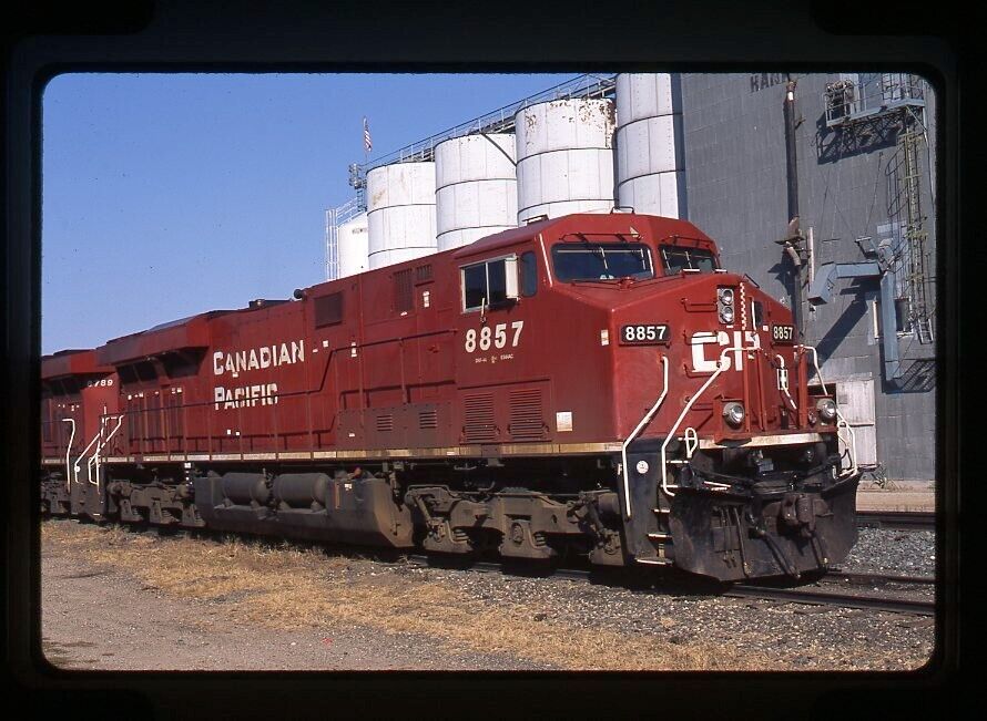 Original Railroad Slide CP Canadian Pacific 8857 ES44AC at Hankinson, ND