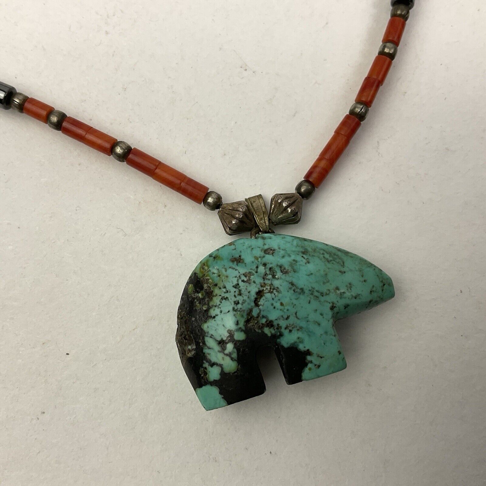 Vtg Native American Artisan Carved Turquoise Bear Pendant Beaded Necklace & Gift