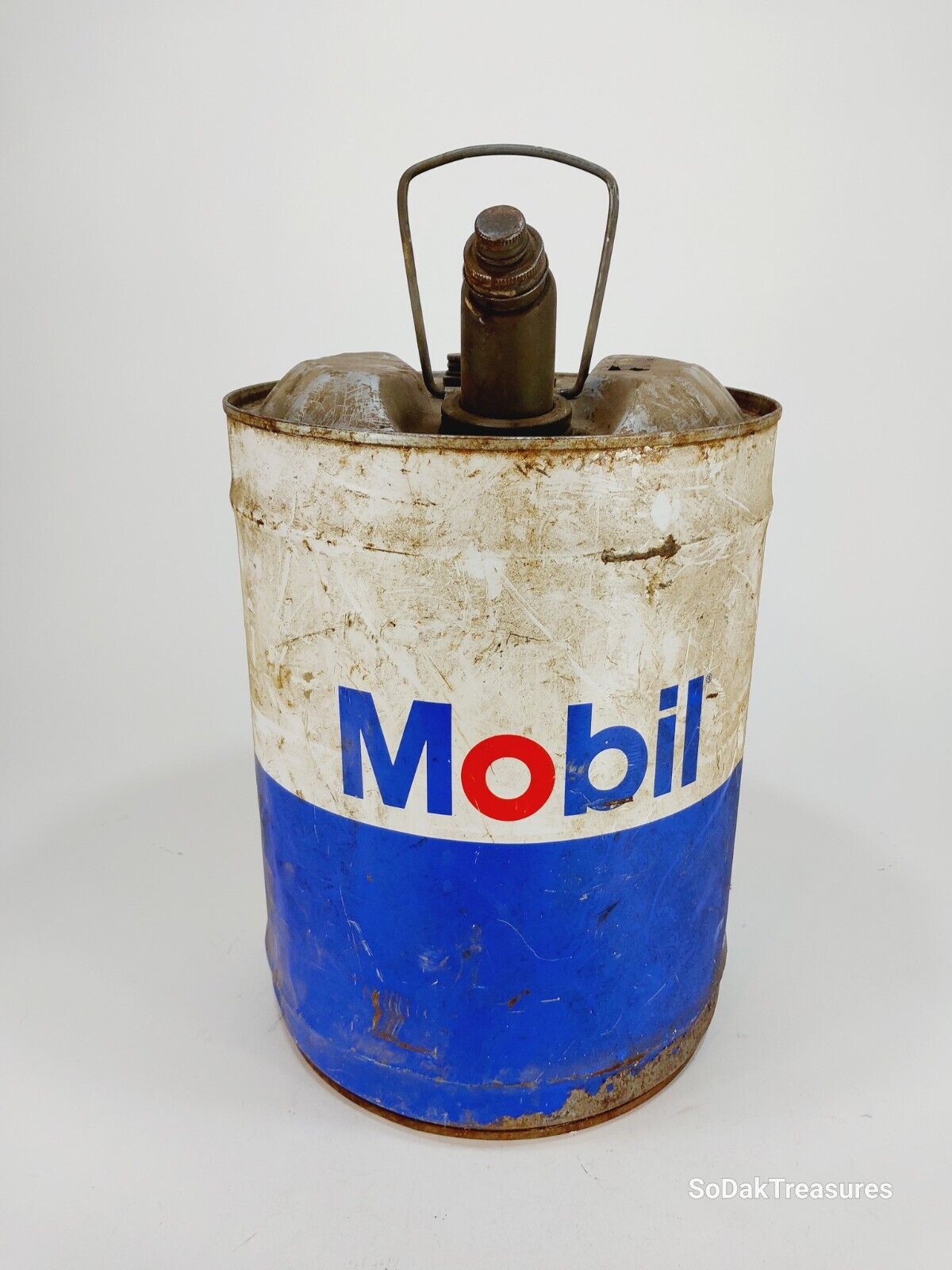 Vintage Mobil Heavy Duty Motor Oil Can Five 5 Gallons