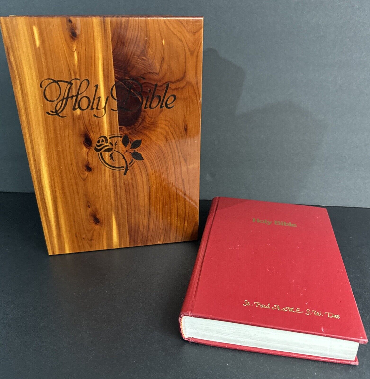 Vtg Holy Bible Cedar Box With Engraved Rose With Vtg Bible Published In Michigan