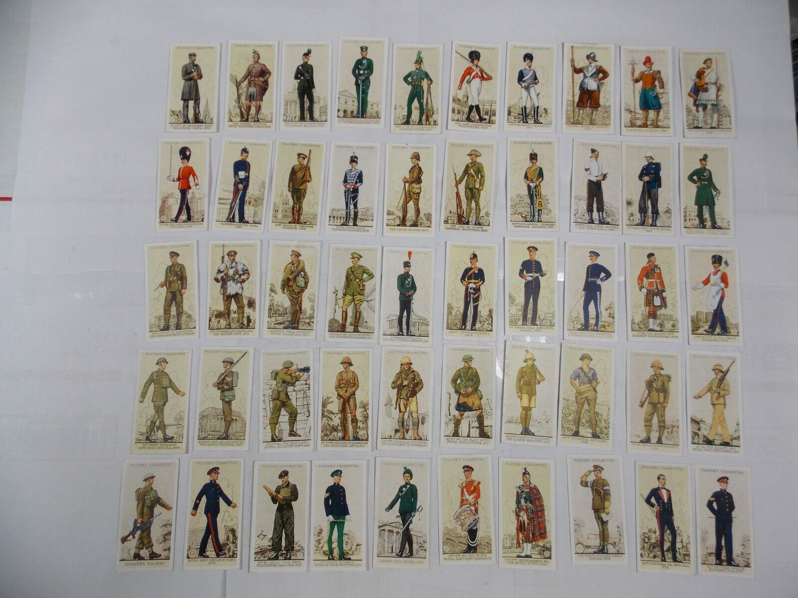 Players Cigarette Cards Uniforms of the Territorial Army 1939 Complete Set 50