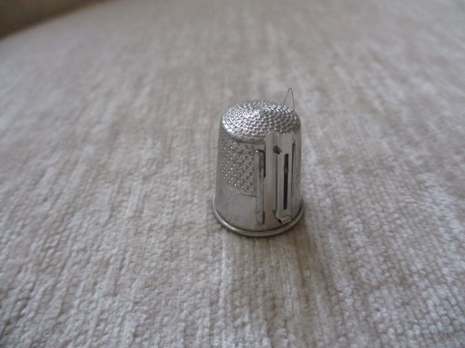 Vintage M.T. Pat\'d 11 Thimble with Thread Cutter & Needle Threader Made in USA