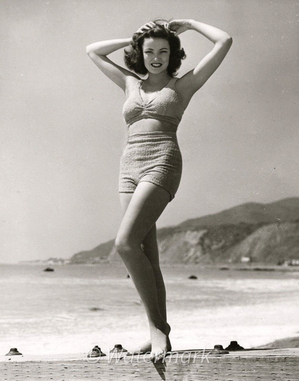 VINTAGE Broadway actress Gene Tierney -  1930s-1940s - 8x10 PUBLICITY PHOTO