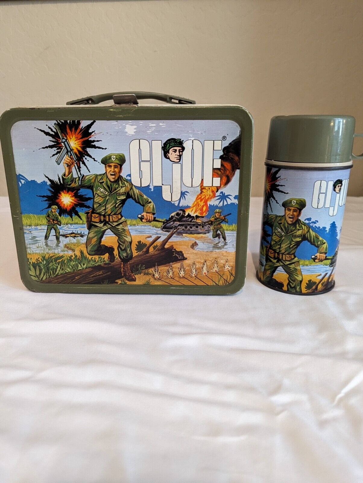 1967 G.I. GI JOE LUNCH BOX AND THERMOS - Great condition