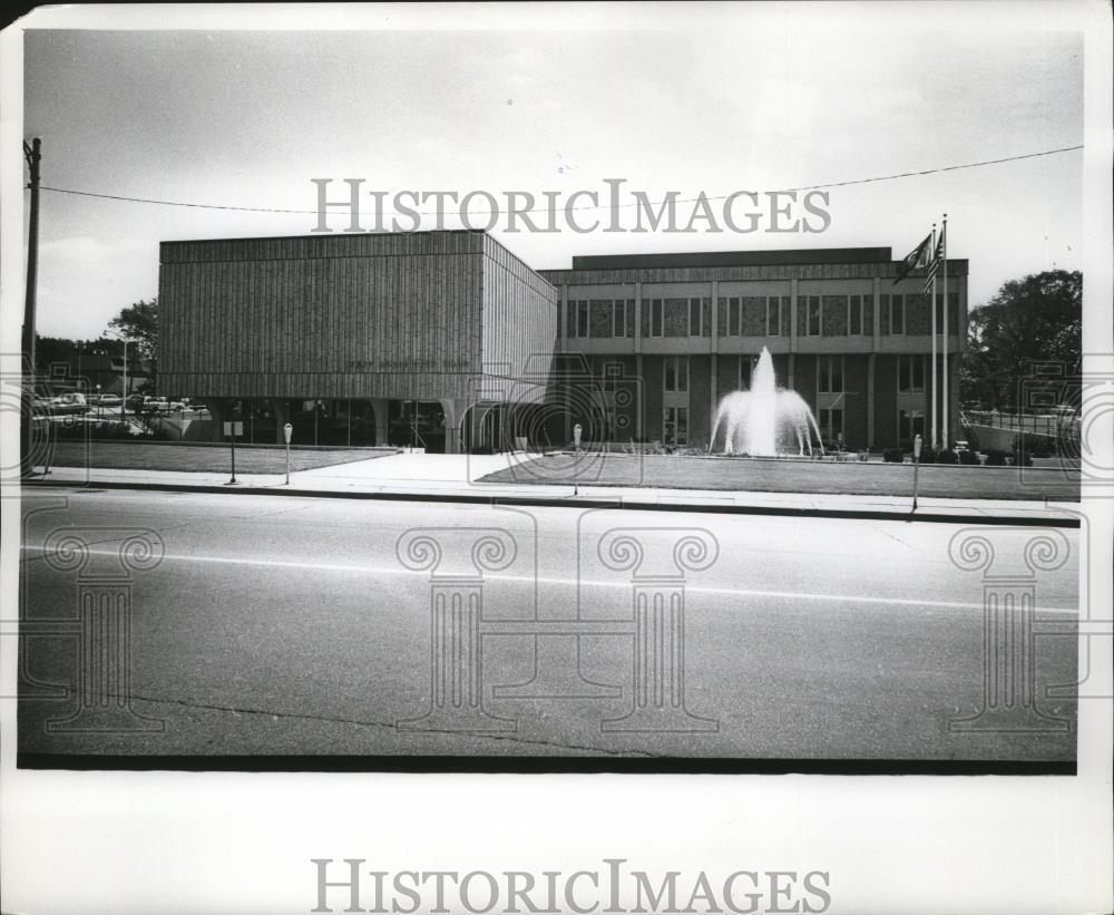 1970 Press Photo West Allis, Wis., - buildings, W.A.\'s City Hall - mja22446