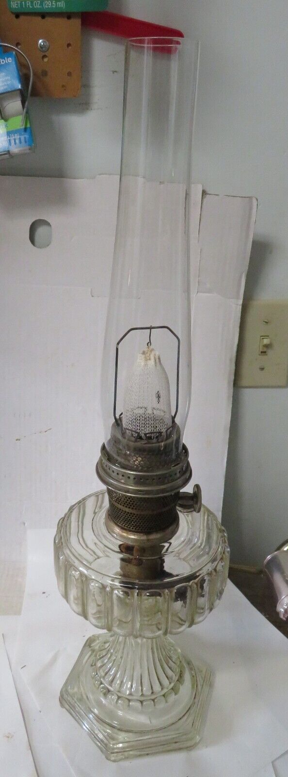 ALADDIN OIL LAMP CORINTHIAN PATTERN MODEL B BURNER W/ LOX-ON CHIMNEY