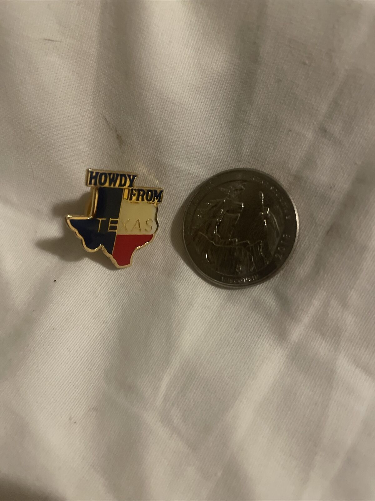 Howdy From Texas Vintage Pin Pinback Texas Map State Flag Souvenir Lapel Travel