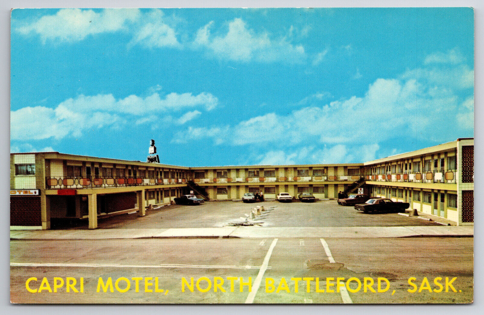 Vintage Canada Postcard Capri Motel North Battleford Saskatchewan