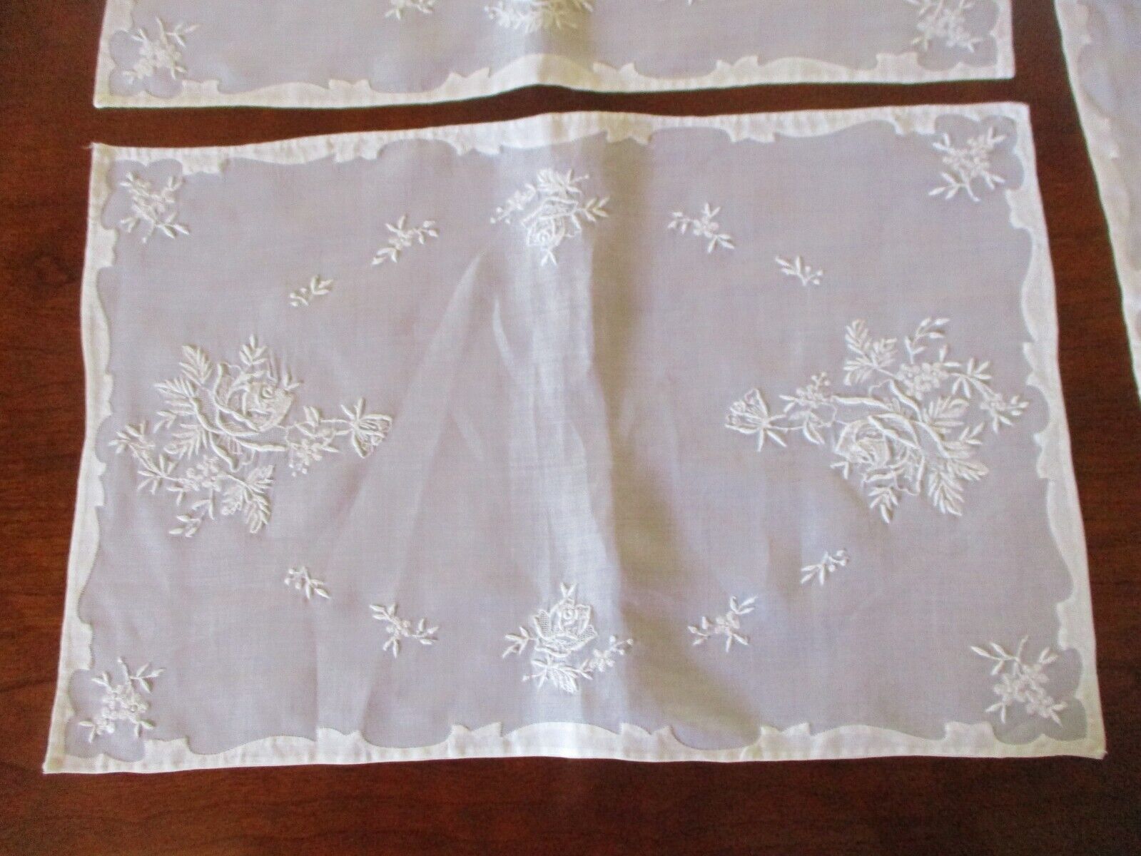 Set of 6 vintage wt. Madiera linen w/ wt. floral embroid placemats 17X 11