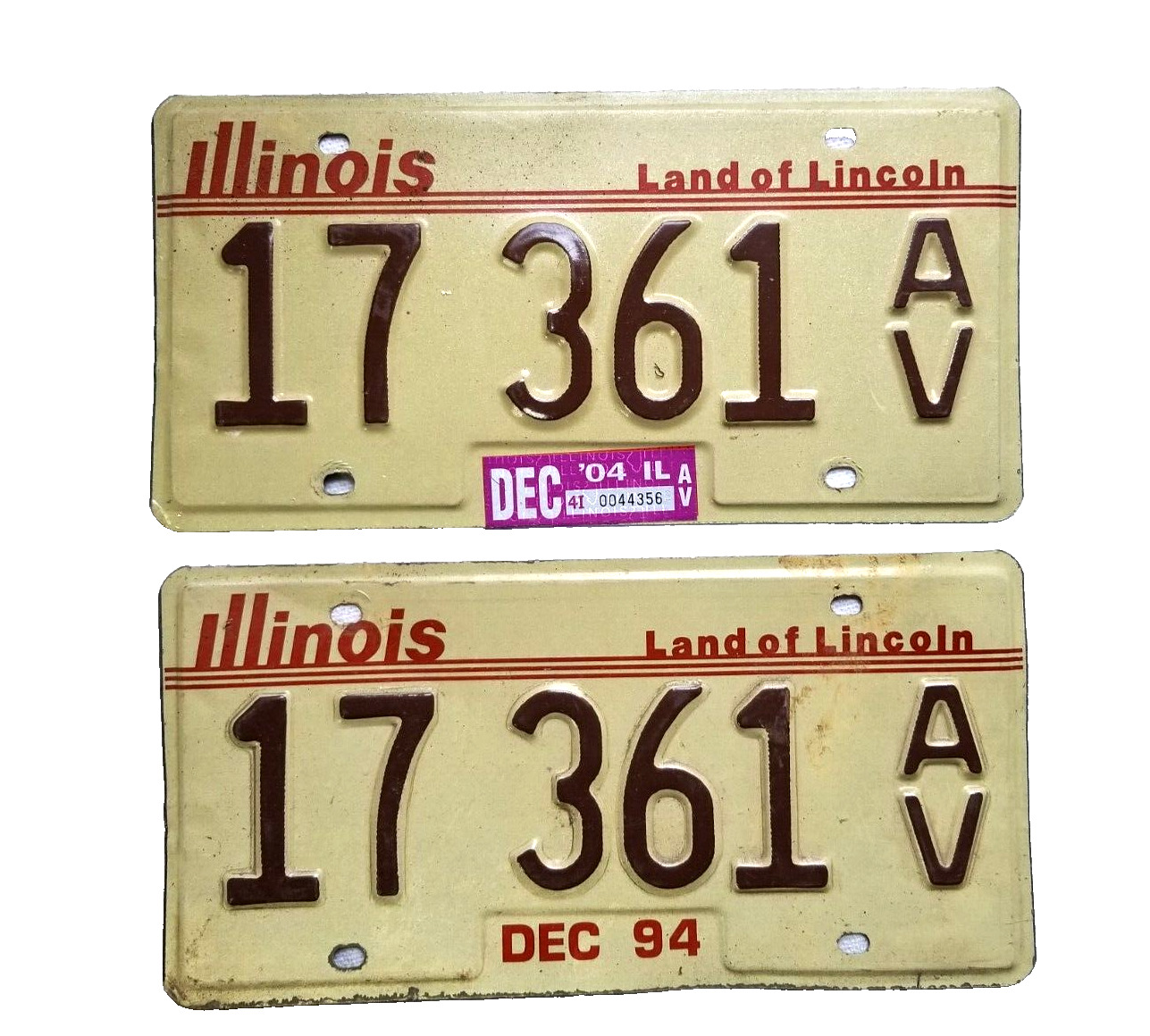 Pair Illinois Land of Lincoln Red Metal Expired AV License Plates 17 361 AV