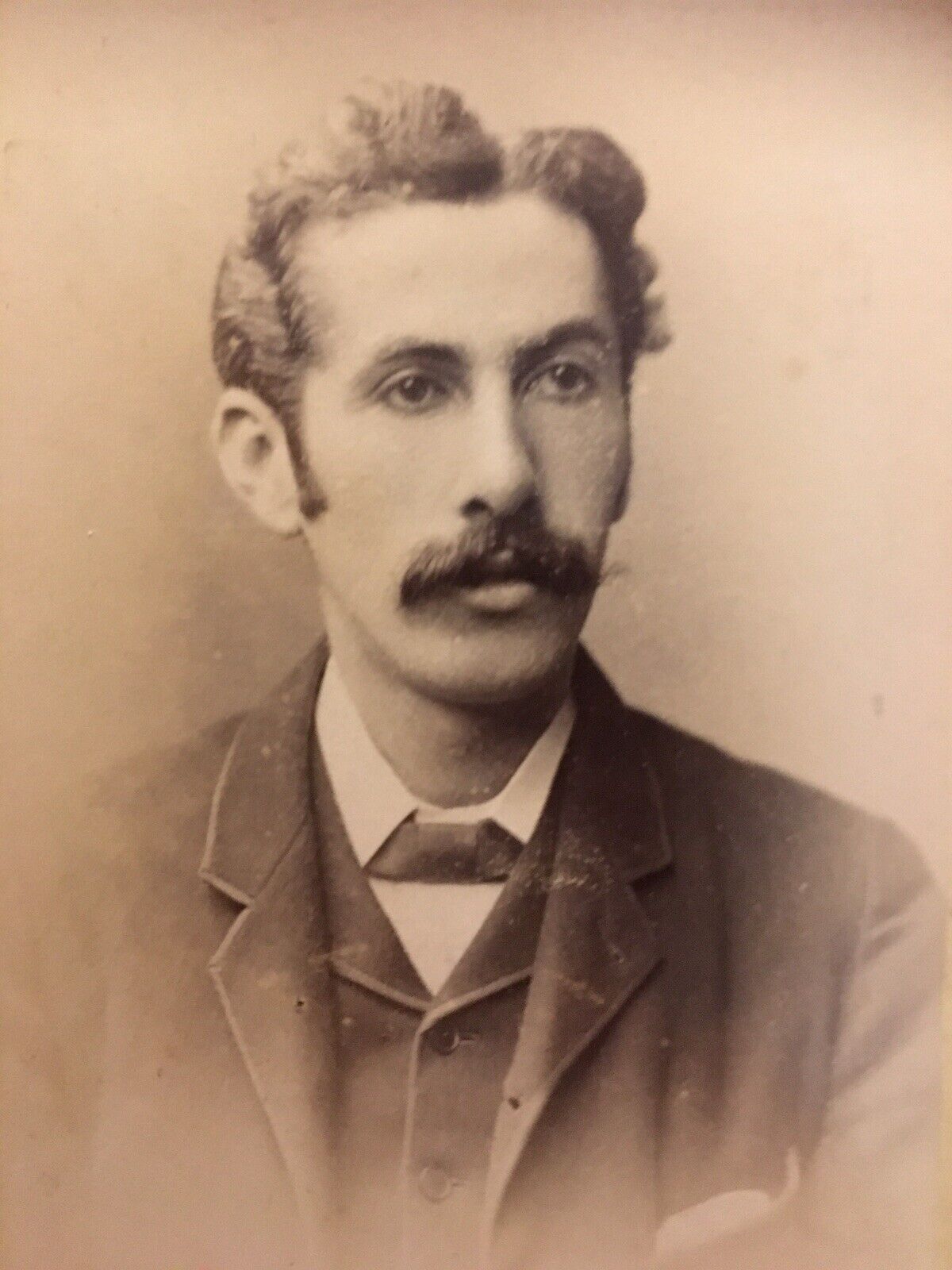 Contemplative Smart Young Man Suit Moustache CDV Original Victorian Photo