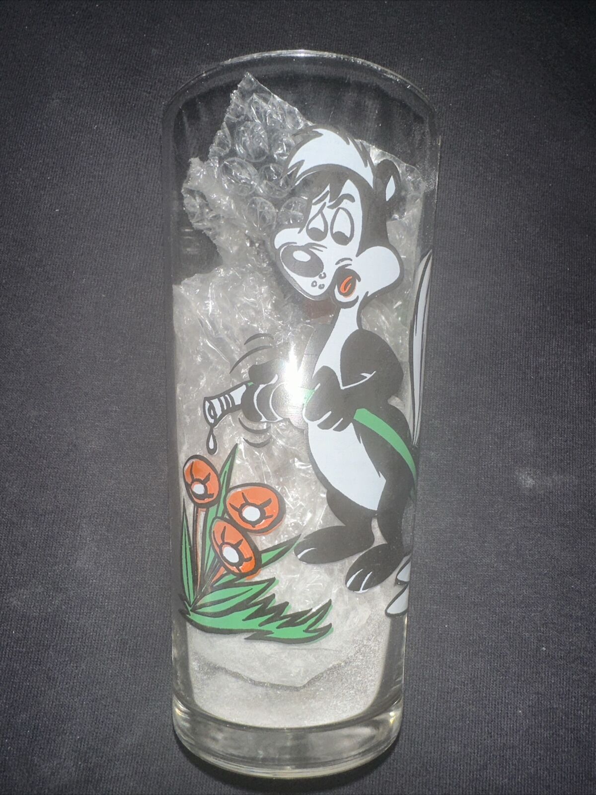 Vintage 1976 Looney Tunes Pepe Le Pew Daffy Duck Collector Series PEPSI Glass