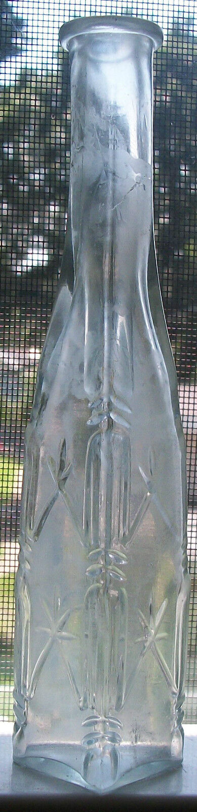 CROSS PATTERN TYPE PERFUME COLOGNE OR COLOGNE 1875 NEAT FIGURAL DESIGN