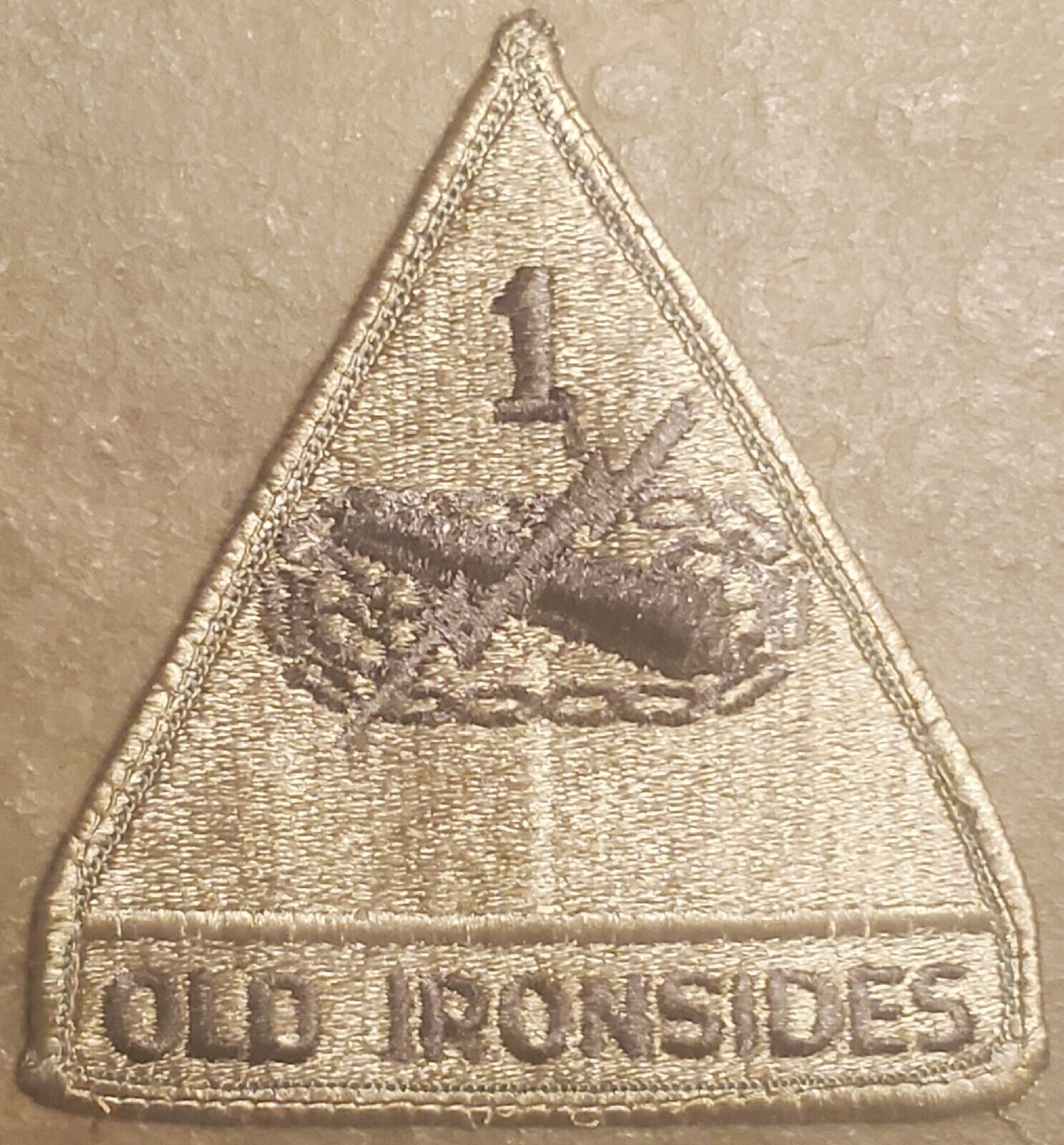 US Army 1st ARMORED Division OLD IRONSIDES subdued Patch SSI ORIGINAL USGI NOS