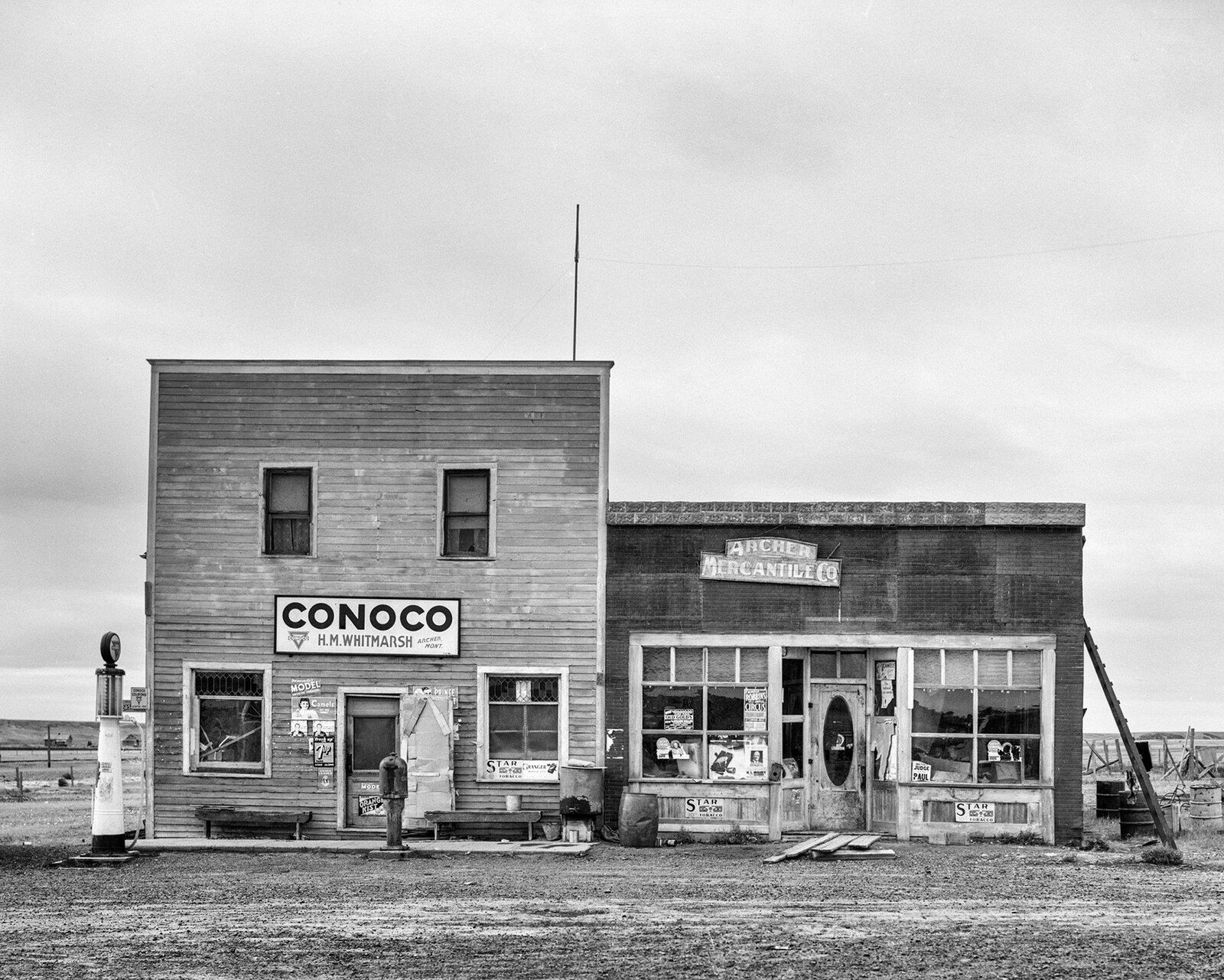 1937 CONOCO GAS STATION Alger Montana  PHOTO  (184-J)