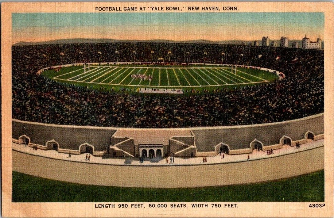 1940\'S. FOOTBALL GAME AT YALE BOWL. NEW HAVEN, CONN. POSTCARD. SS27